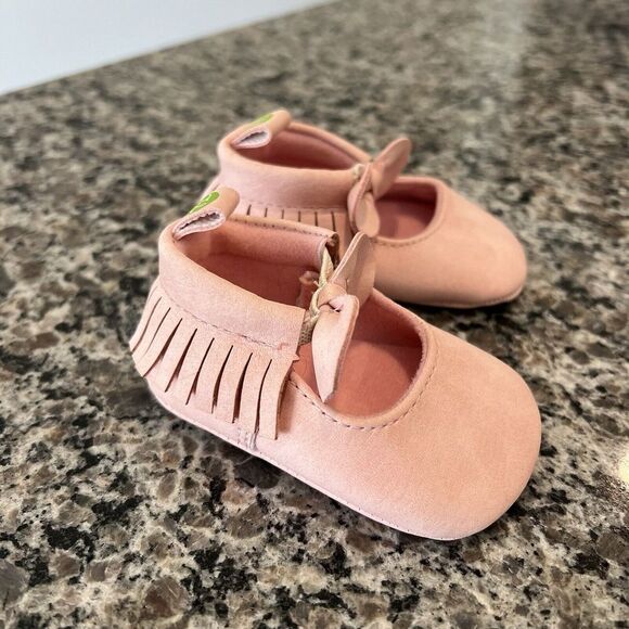 First Steps‎ Pink Baby Moccasin Shoes With Bow - Picture 1 of 9